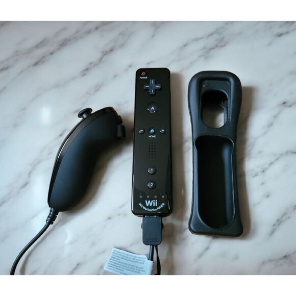 Black Nintendo Wii Motion Plus Controller & Joystick - Picture 1 of 2
